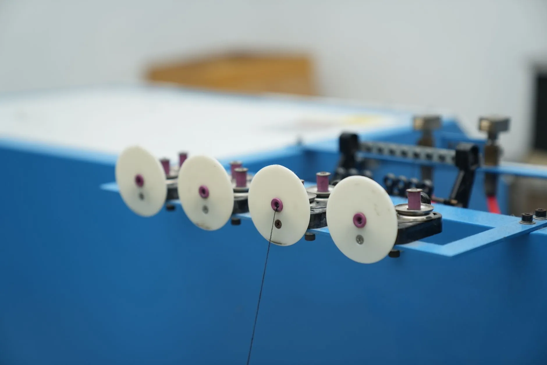 2024年家用吸顶灯市场趋势：LED灯泡选购指南